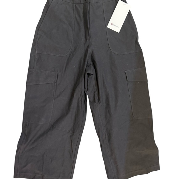 Lululemon Athletica Charcoal Cargo Pants - Picture 14 of 16